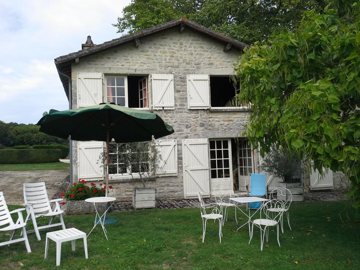L'Arnaudiere Condac Экстерьер фото